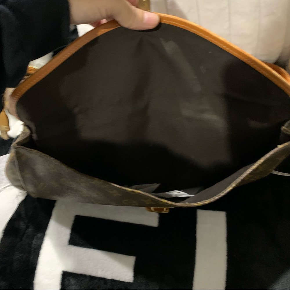 Louis Vuitton Weekender - Picture 14 of 15